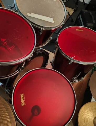 Tornado Drum Set + Extras