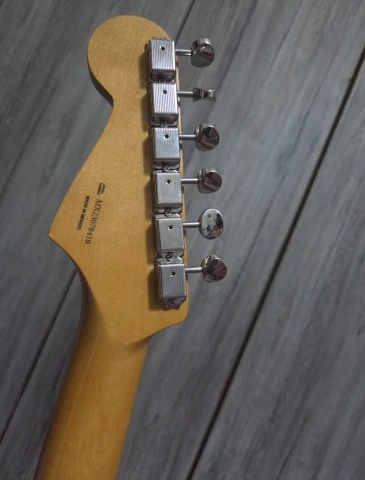 Fender Vintera ii 60s Stratocaster with mods, deluxe case and strap