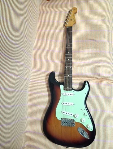 Fender Vintera ii 60s Stratocaster with mods, deluxe case and strap