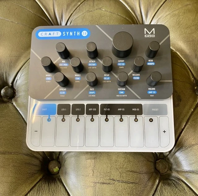 Roland-Modal-Behringer 