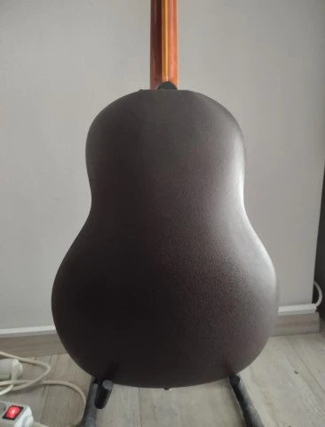 Ovation Legend