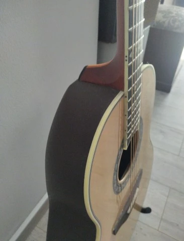 Ovation Legend