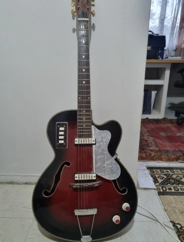 Vintage EKO Guitars 1963 – Made in Italy – Σπάνια ηλεκτρική archtop