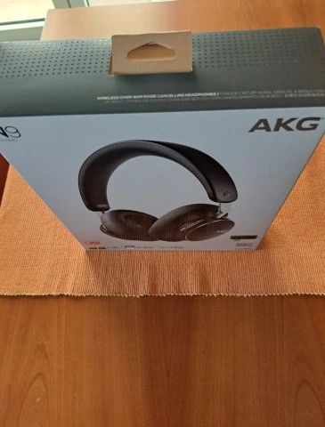 AKG N9 HYBRID.