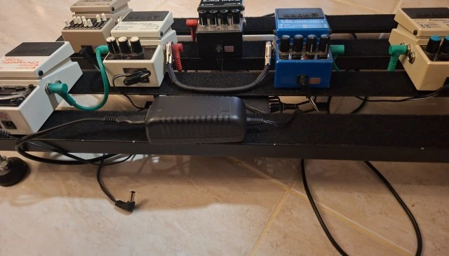 Πεταλιέρα BOSS full setup για Metal / Metalcore – 6 πετάλια,τροφοδοτικό,καλώδια