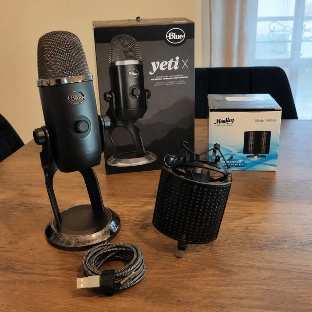 Blue Yeti X USB 2019 + Moukey MMS-9