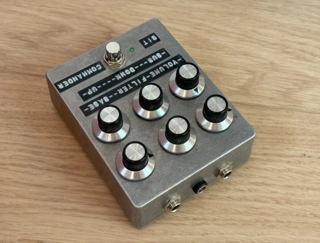 Κλώνος Earthquaker Devices Bit Commander