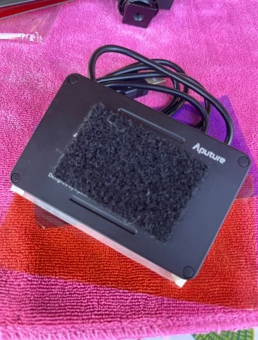 Aputure MC RGBWW LED + Amaran AL-M9 (x4)