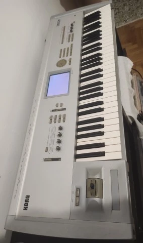 Korg Triton 