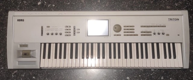 Korg Triton 