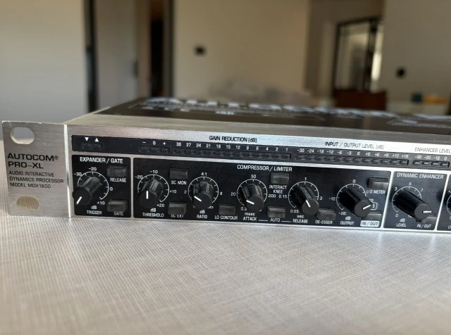 Behringer Autocom Pro-XL Dynamics Processor
