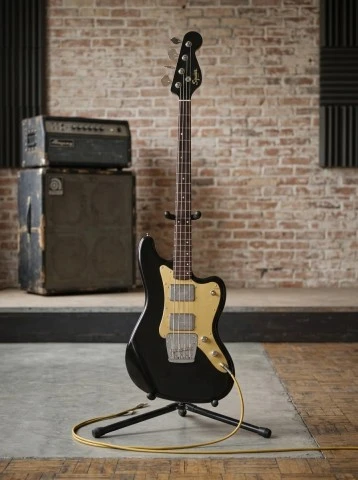 Squier Paranormal Rascal Bass