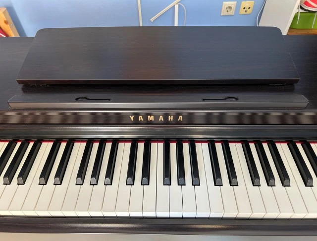 Ηλεκτρικό Πιάνο YAMAHA Clavinova CLP-625 Καινούριο