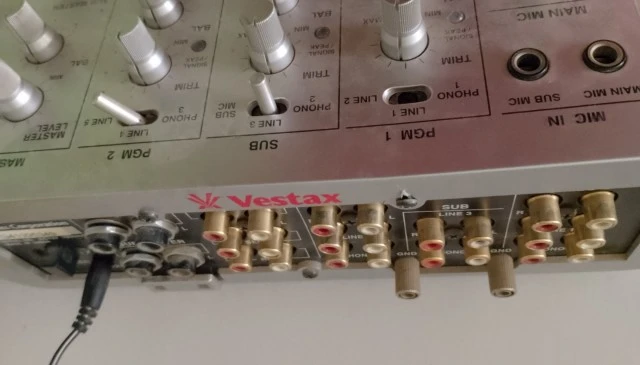 Vestax pcv 180  3 channel mixer 