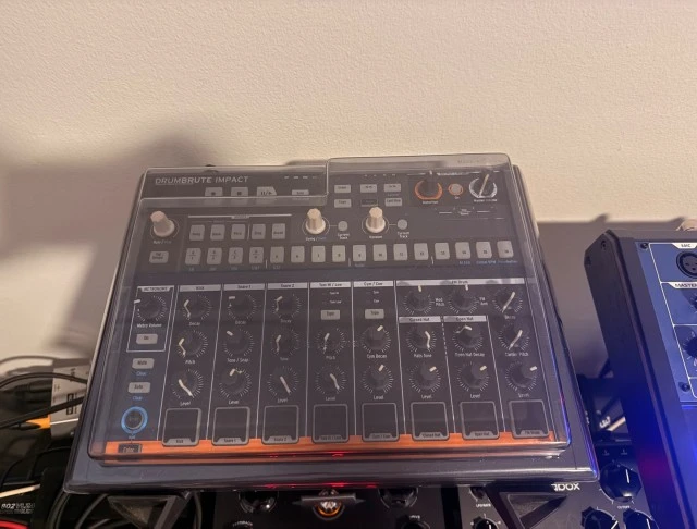 Arturia Drumbrute impact + Decksaver