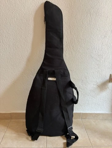 Fender Squier Stratocaster starter bundle