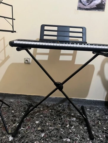Αρμόνιο Casio με πλήρες εξοπλισμό!!