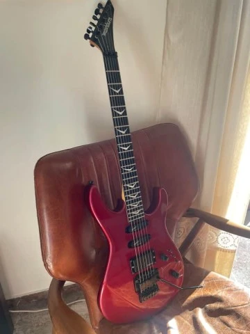 Vintage 1987 Washburn G-8V Superstrat – Metallic Red – (upgraded)