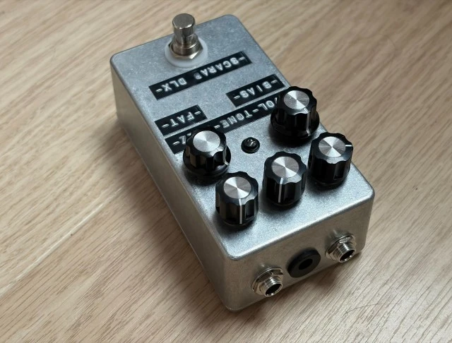 Κλώνος Basic Audio Scarab Deluxe