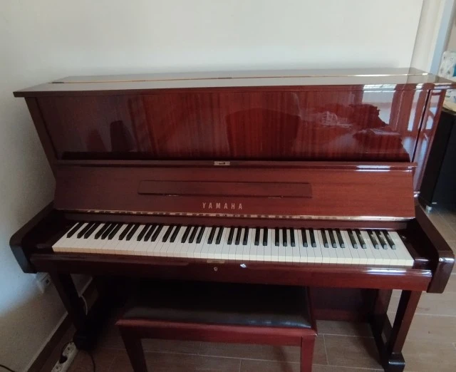 Πιάνο Yamaha U1 μαόνι