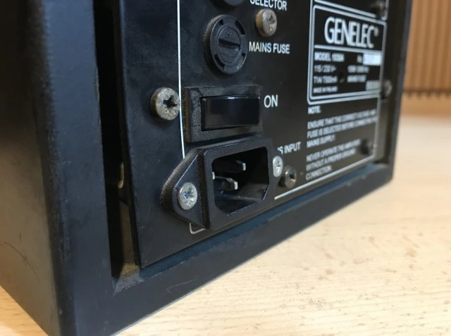 Genelec Model 1030A (Ενεργά Επαγγελματικά Ηχεία)