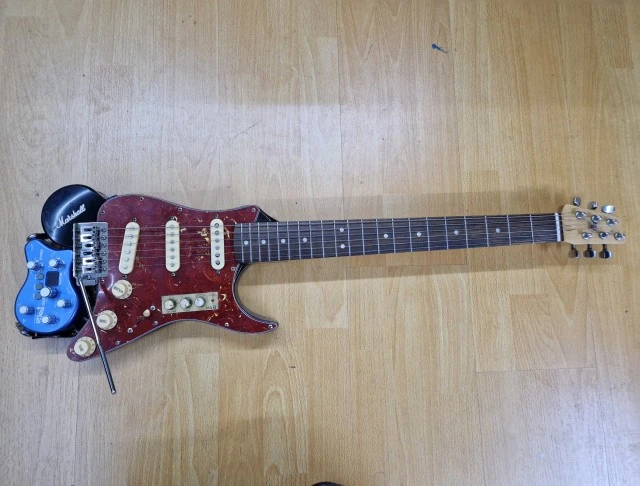 Squier travel guitar