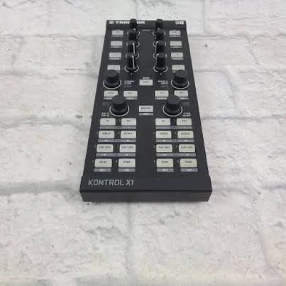 Traktor X1 mk1 controller