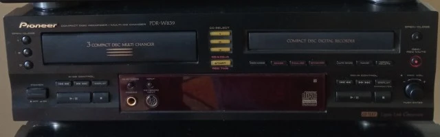 CD RECORDER PIONEER PDRW839
