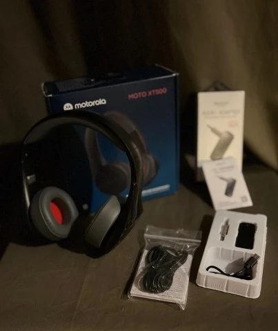 Motorola MOTO XT500 &amp; Yesido YAU25