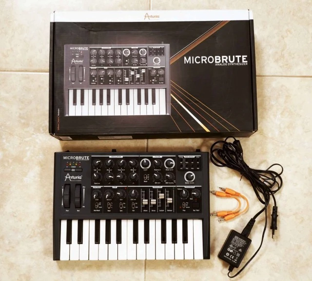 Arturia Microbrute