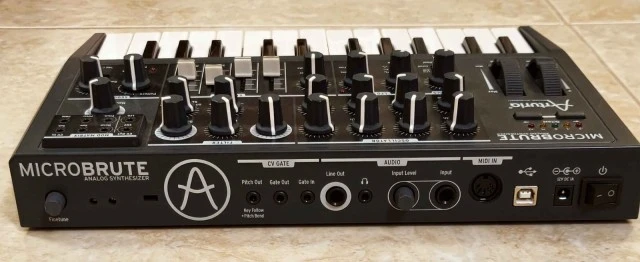 Arturia Microbrute