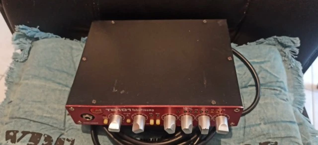 SM Pro Audio TB101