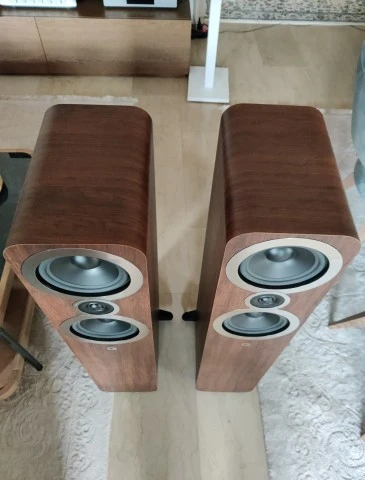 Q Acoustics 3050i