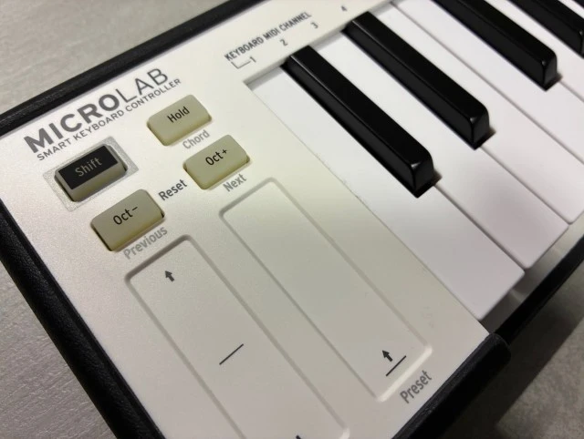 Arturia Microlab