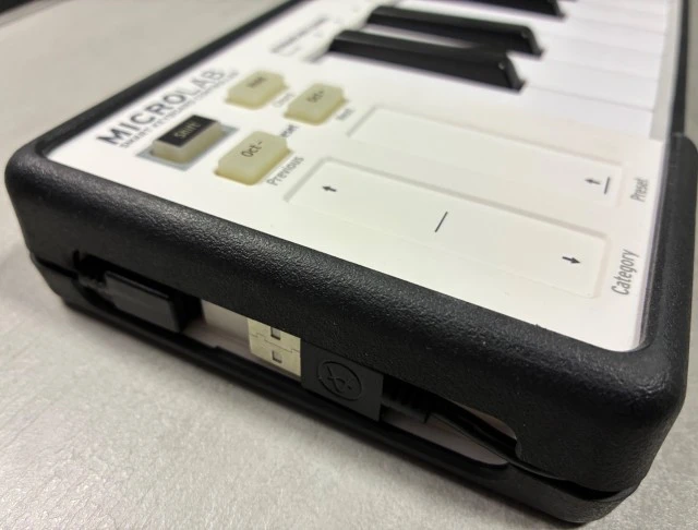 Arturia Microlab