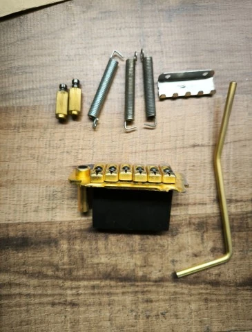 Gotoh Wilkinson VS100N Gold Tremolo made in japan 