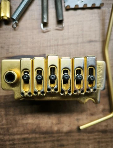 Gotoh Wilkinson VS100N Gold Tremolo made in japan 