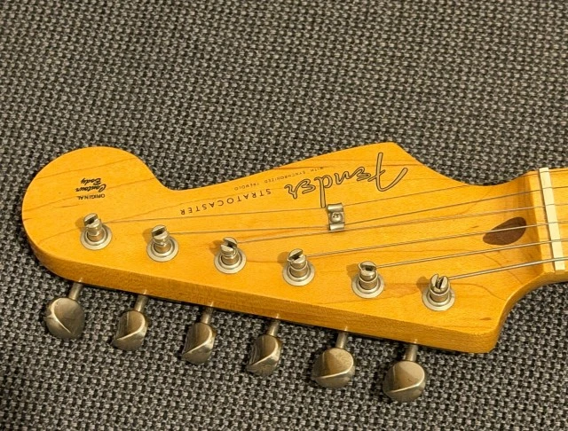 Fender Vintera 50s Strat maple neck