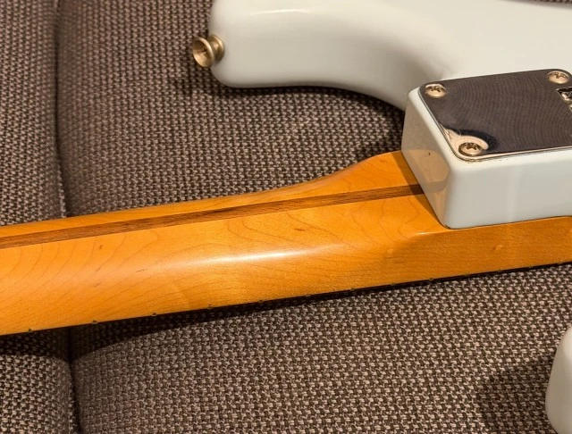 Fender Vintera 50s Strat maple neck