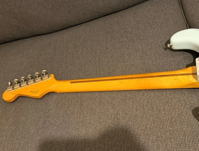 Fender Vintera 50s Strat maple neck