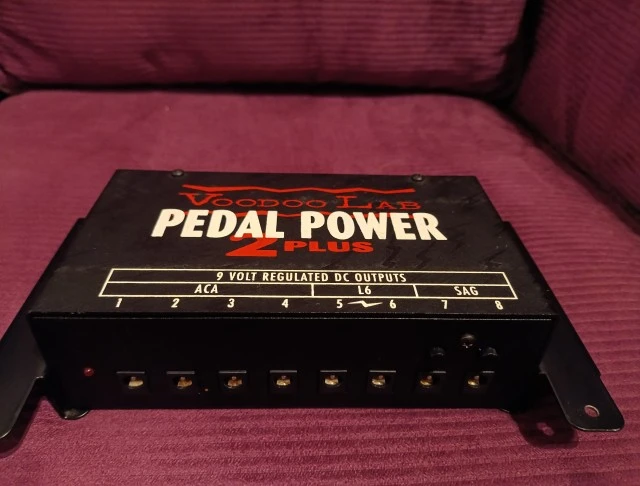 VOODOO LAB PEDAL POWER 2+