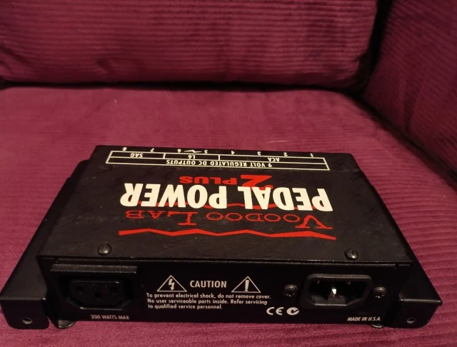 VOODOO LAB PEDAL POWER 2+