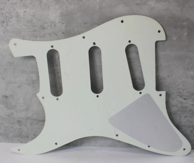 Stratocaster 3ply Pickguard SSS 