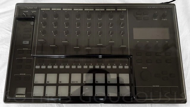 Roland MC707 + Decksaver