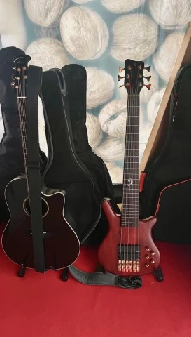 Thumb Bass, 6strings, by Rammos 