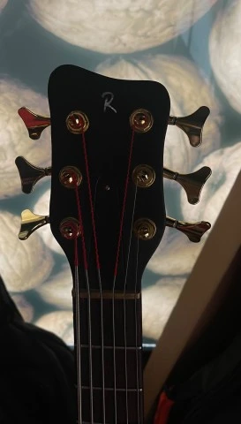 Thumb Bass, 6strings, by Rammos 