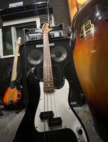 Squier Precision Japan 