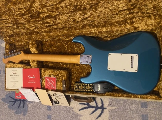FENDER ERIC JOHNSON LUCERNE AQUA FIREMIST