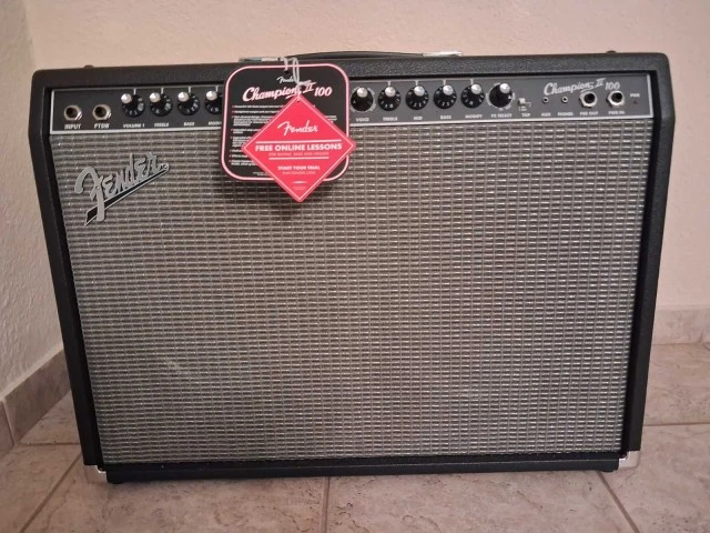 Fender champion 100 LL 