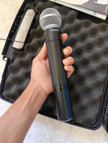 το shure beta μικροφωνο sm58, pgx2 με πομπο pgx4